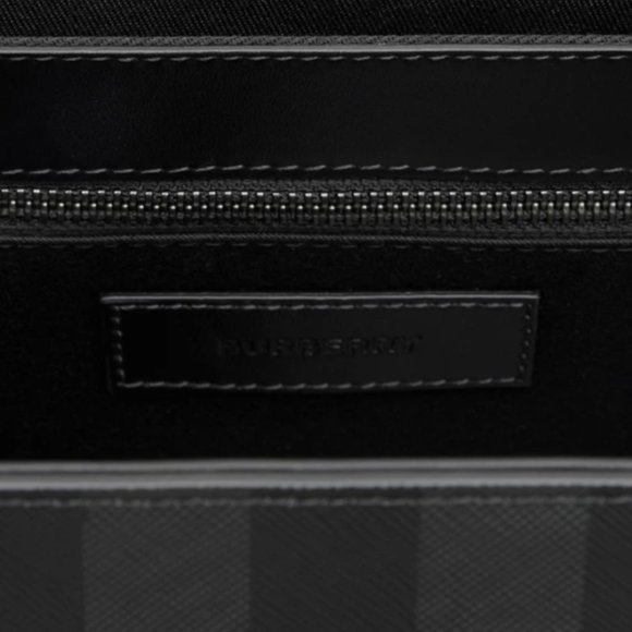 Burberry LikeNew Large Wright Messenger Bag - Picture 2 of 5